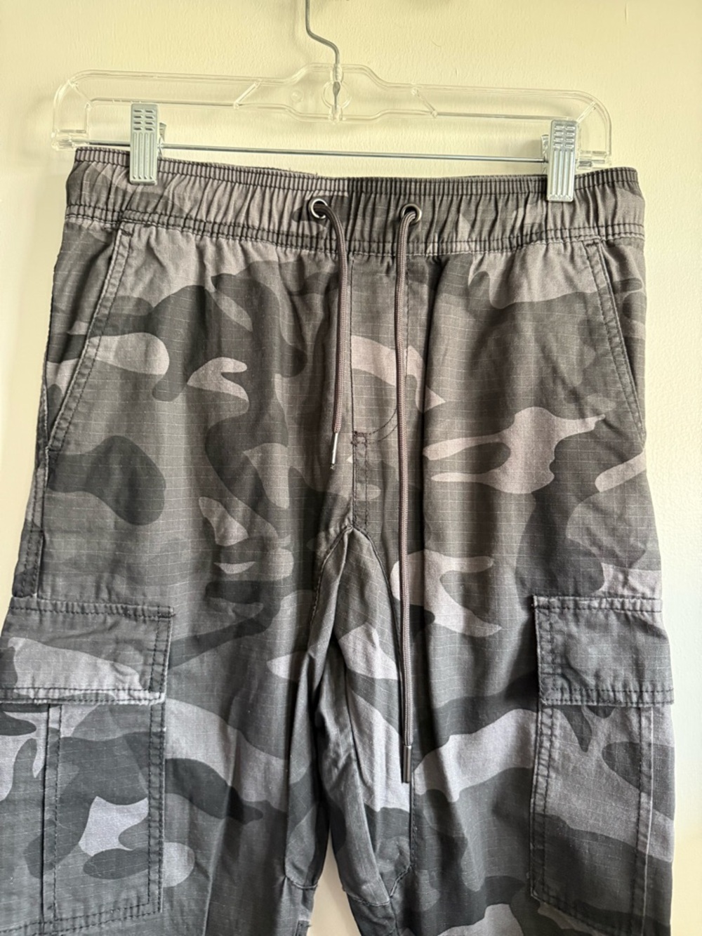 CSG. Men's Black & Gray Camo Cargo Pants - Utility Joggers, Size Small
